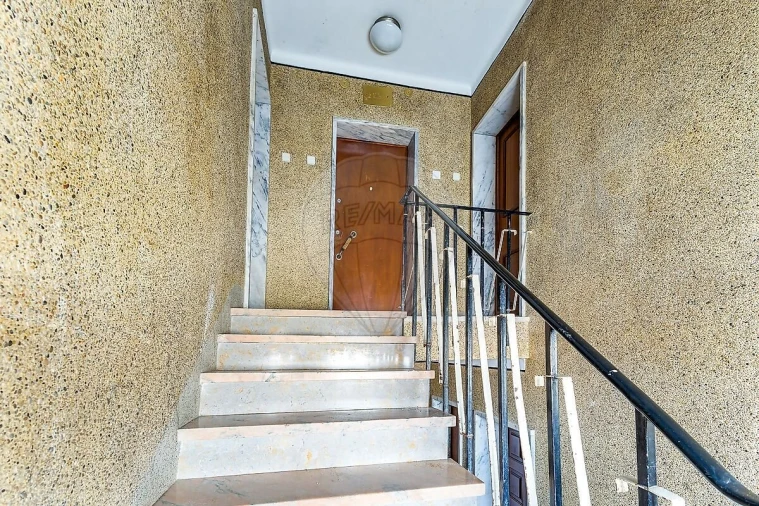 Apartamento T1 para Venda em Cascais e Estoril Foto 5