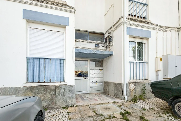 Apartamento T1 para Venda em Cascais e Estoril Foto 3