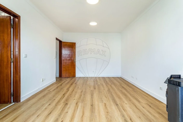 Apartamento T1 para Venda em Cascais e Estoril Foto 8