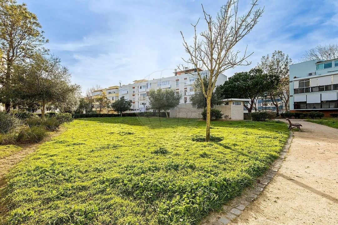 Apartamento T1 para Venda em Cascais e Estoril Foto 22