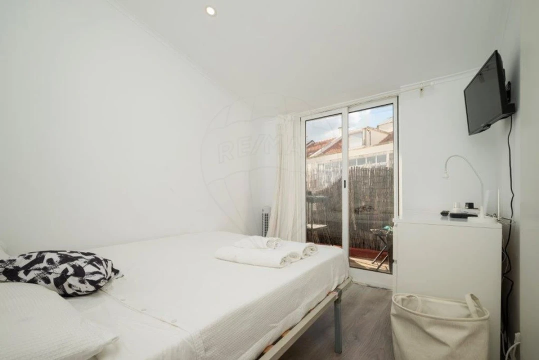 Apartamento T1 para Venda em Pontinha e Famões Foto 20