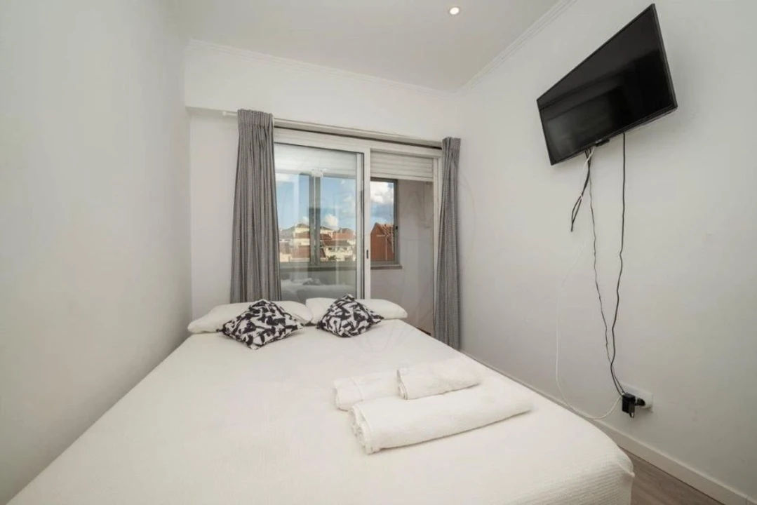 Apartamento T1 para Venda em Pontinha e Famões Foto 9