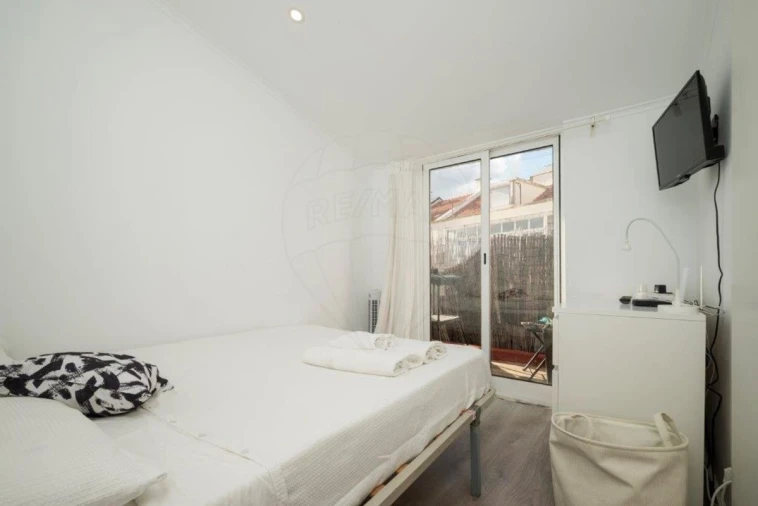 Apartamento T1 para Venda em Pontinha e Famões Foto 20