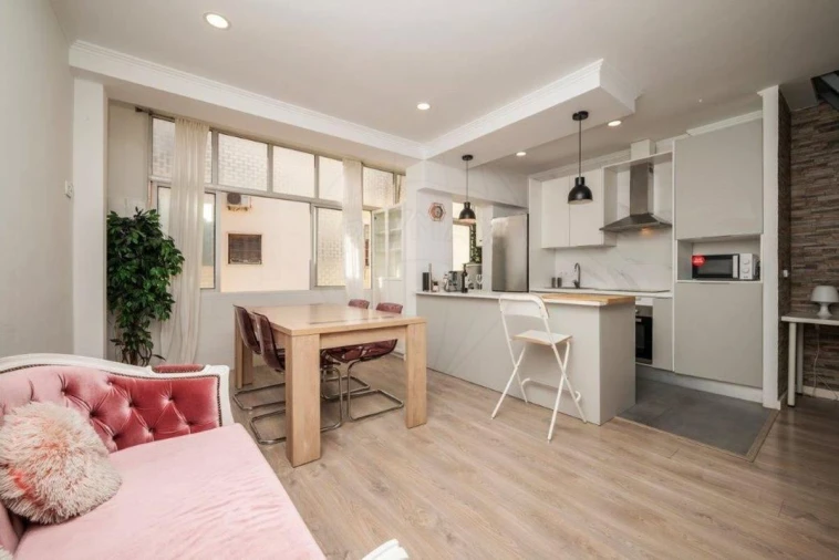 Apartamento T1 para Venda em Pontinha e Famões Foto 2