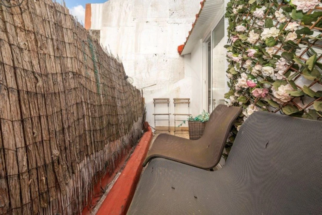 Apartamento T1 para Venda em Pontinha e Famões Foto 18