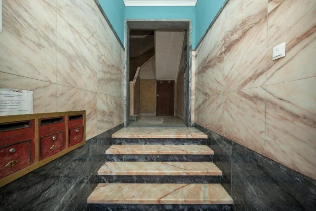 Apartamento T1 para Venda em Pontinha e Famões Foto 35