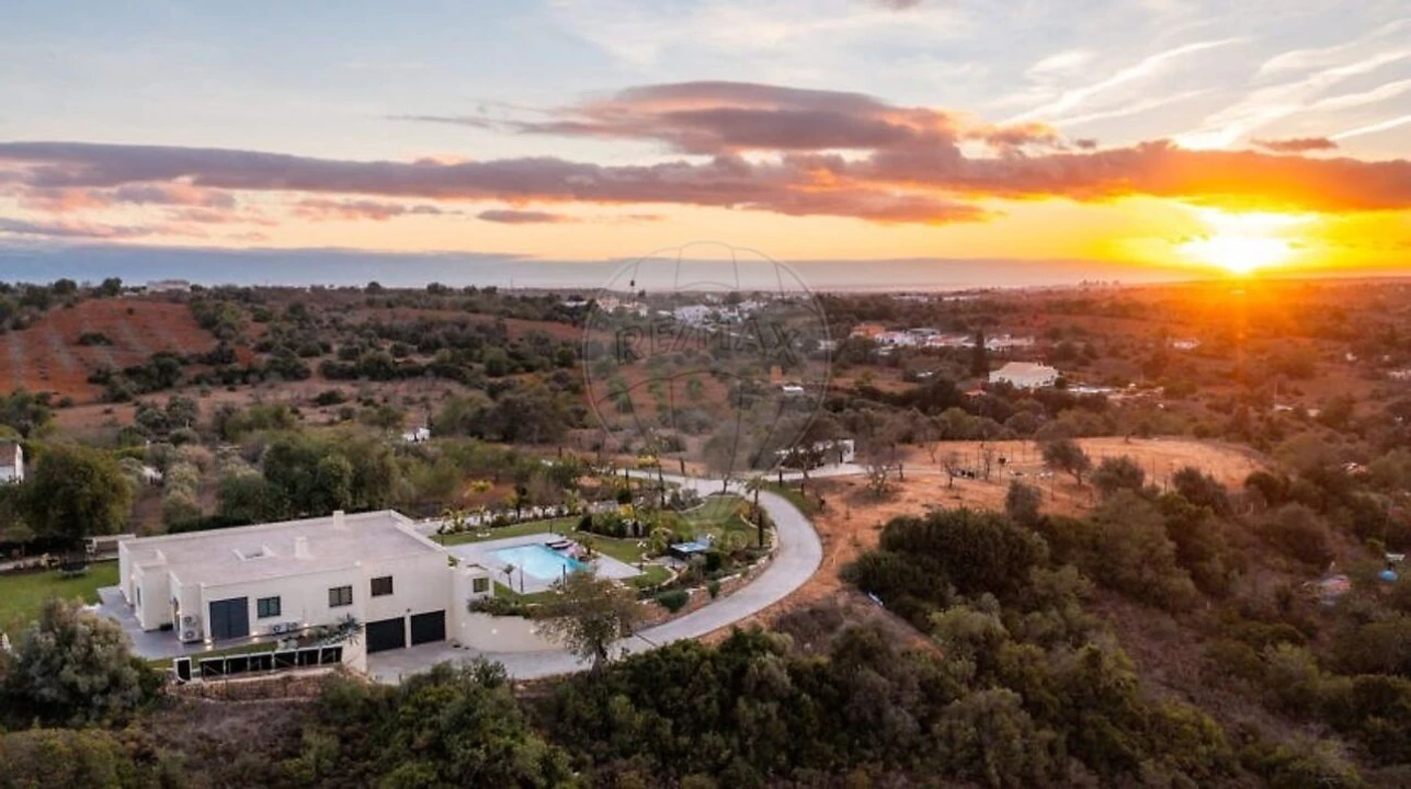 Moradia T5 para Venda em Algoz e Tunes Foto 4