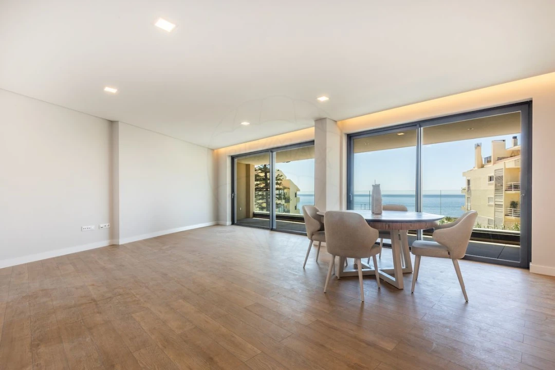 Apartamento T3 para Venda em Carcavelos e Parede Foto 4