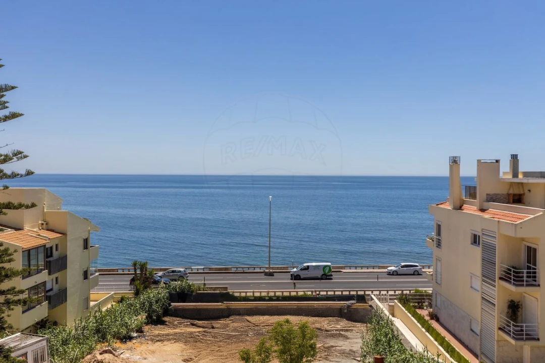 Apartamento T3 para Venda em Carcavelos e Parede Foto 2
