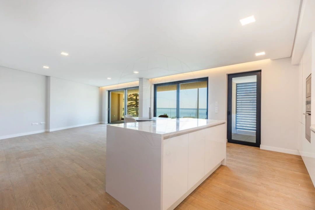 Apartamento T3 para Venda em Carcavelos e Parede Foto 3