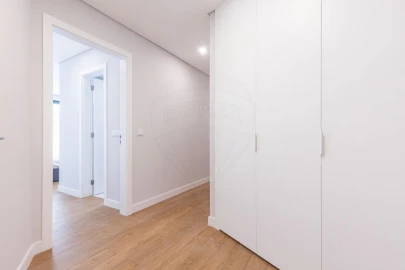 Apartamento T3 para Venda em Carcavelos e Parede