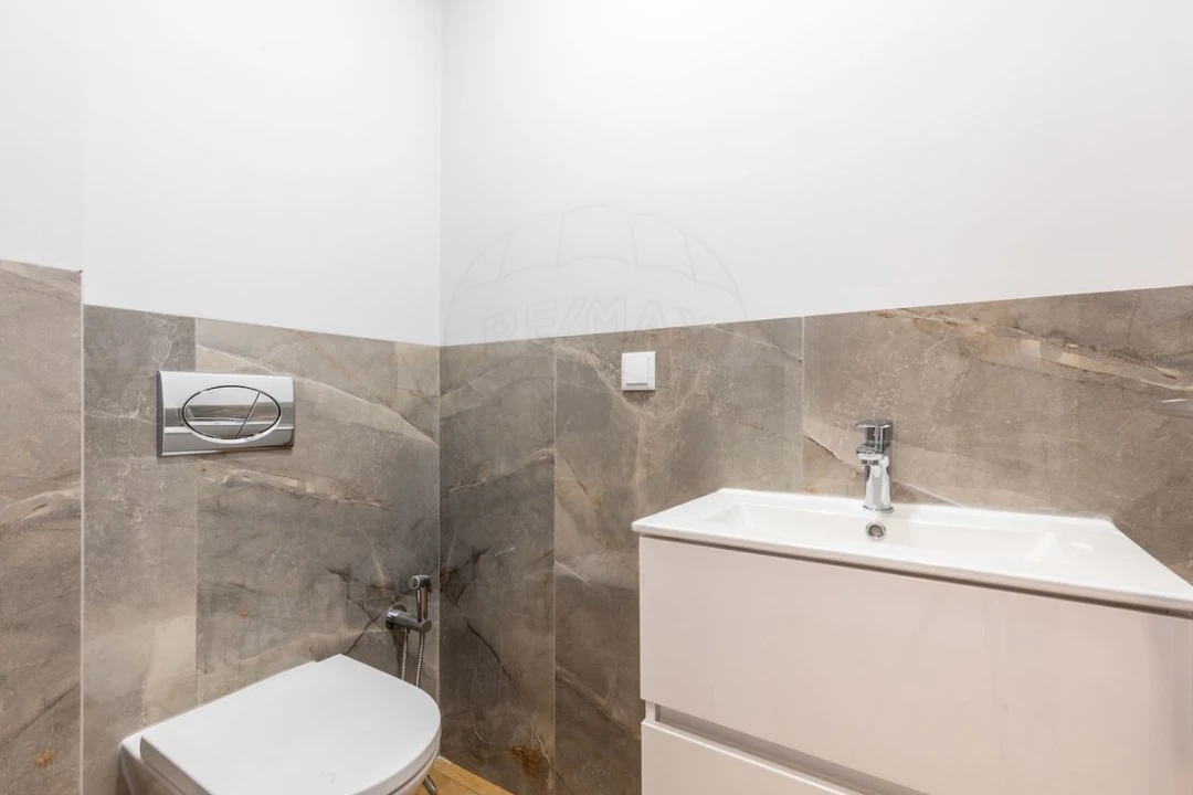 Apartamento T3 para Venda em Carcavelos e Parede Foto 23