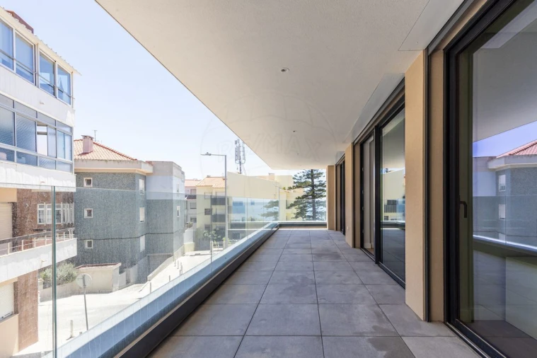 Apartamento T3 para Venda em Carcavelos e Parede Foto 21