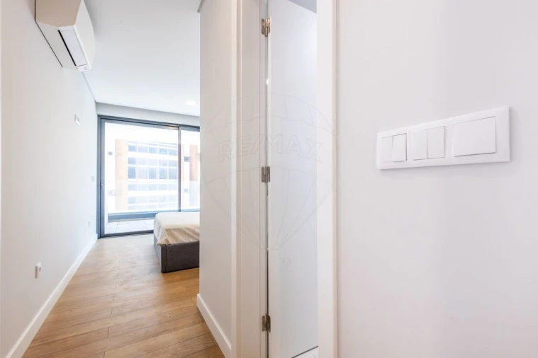 Apartamento T3 para Venda em Carcavelos e Parede Foto 14