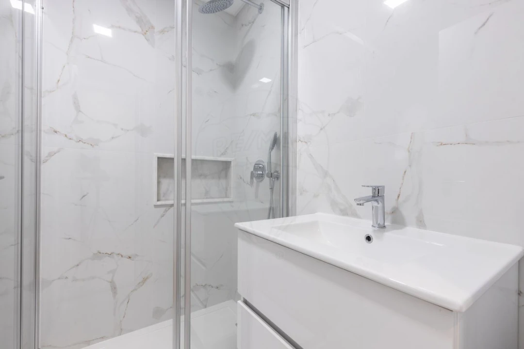 Apartamento T3 para Venda em Carcavelos e Parede Foto 15