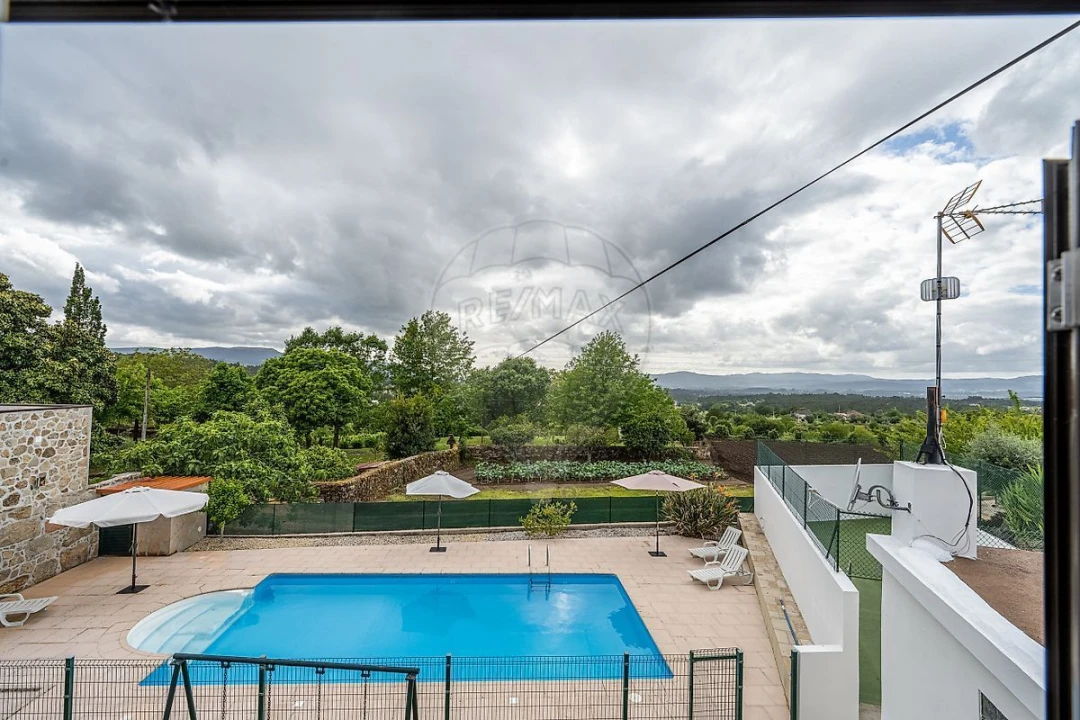 Moradia T4 para Venda em Cerdal Foto 14