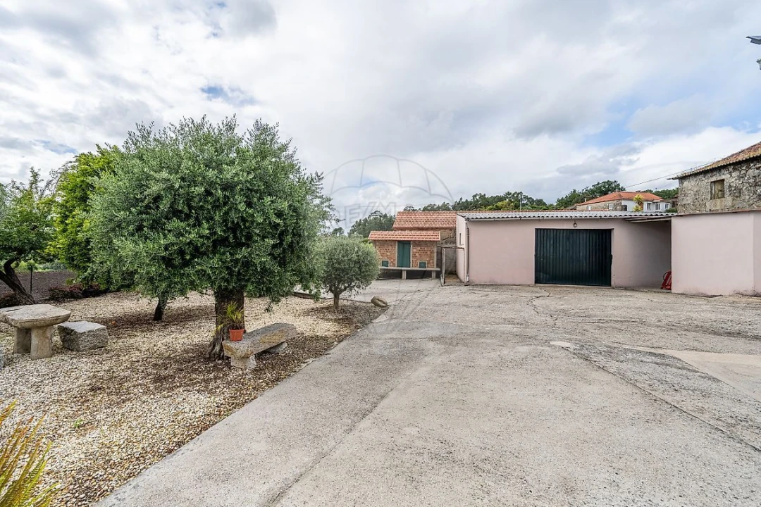 Moradia T4 para Venda em Cerdal Foto 12