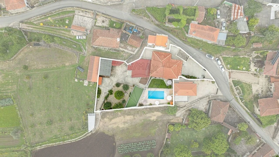 Moradia T4 para Venda em Cerdal Foto 23