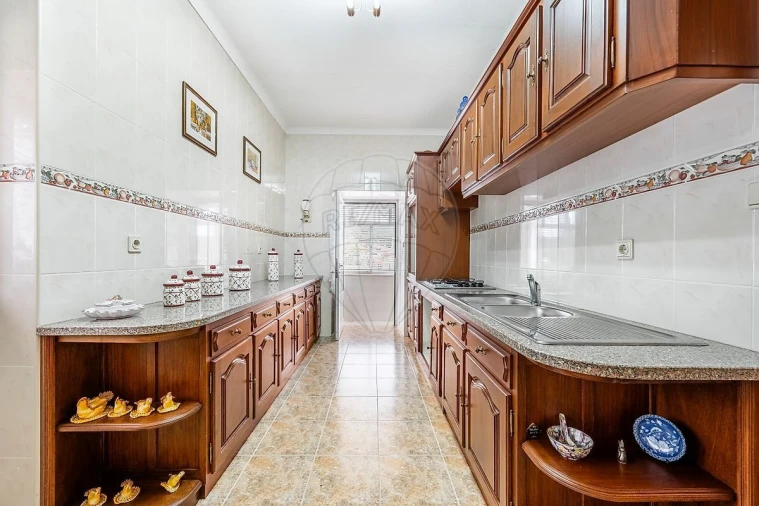 Moradia T4 para Venda em Cerdal Foto 30