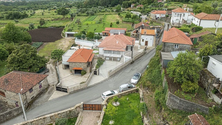 Moradia T4 para Venda em Cerdal Foto 16