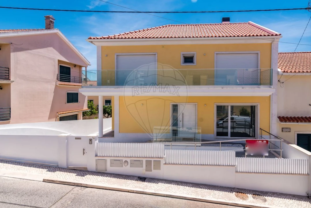 Moradia T4 para Venda em Pontinha e Famões Foto 25