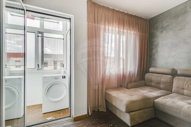 Apartamento T3 para Venda em Santo António dos Cavaleiros e Frielas Foto 13