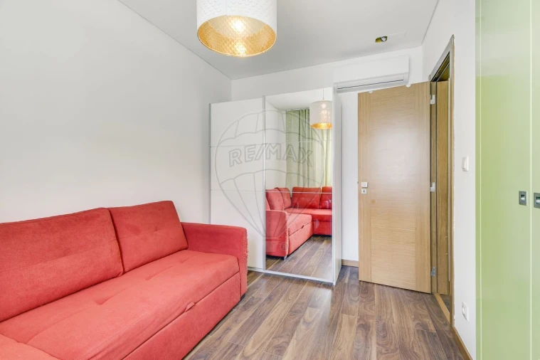 Apartamento T3 para Venda em Santo António dos Cavaleiros e Frielas Foto 21