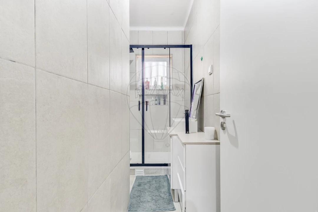 Moradia T3 para Venda em Almargem do Bispo, Pêro Pinheiro e Montelavar Foto 16