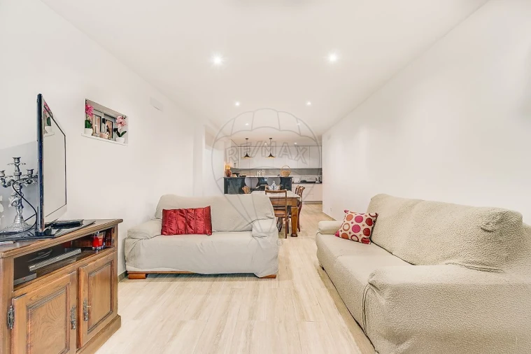 Moradia T3 para Venda em Almargem do Bispo, Pêro Pinheiro e Montelavar Foto 2