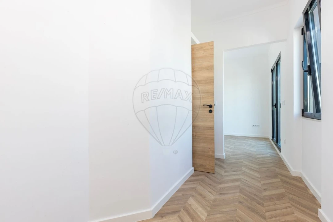 Apartamento T1 para Venda em Almada, Cova da Piedade, Pragal e Cacilhas Foto 17