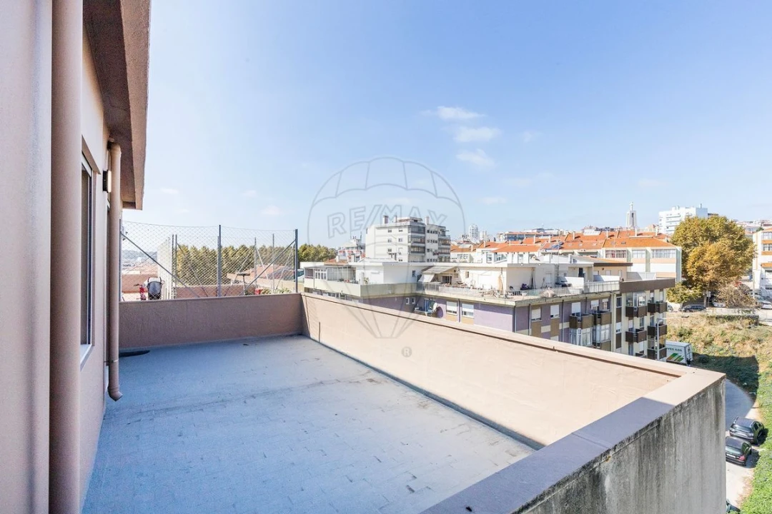 Apartamento T1 para Venda em Almada, Cova da Piedade, Pragal e Cacilhas Foto 5