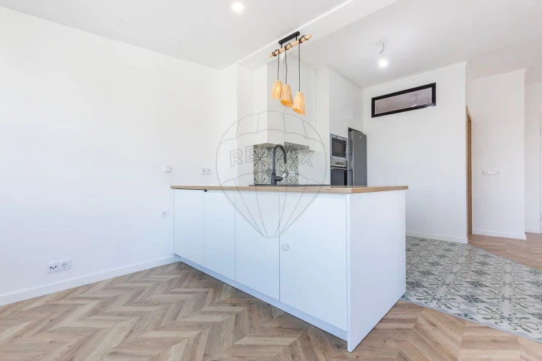 Apartamento T1 para Venda em Almada, Cova da Piedade, Pragal e Cacilhas Foto 8