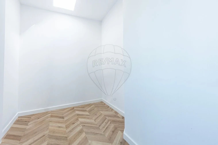 Apartamento T1 para Venda em Almada, Cova da Piedade, Pragal e Cacilhas Foto 23