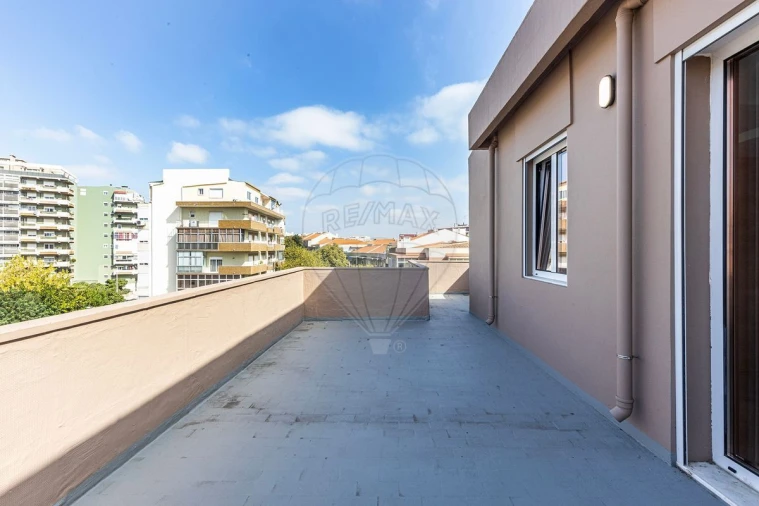 Apartamento T1 para Venda em Almada, Cova da Piedade, Pragal e Cacilhas Foto 4