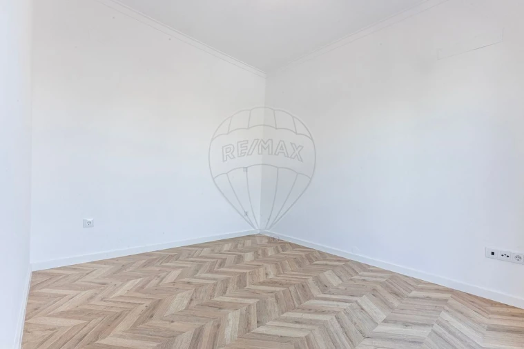 Apartamento T1 para Venda em Almada, Cova da Piedade, Pragal e Cacilhas Foto 18