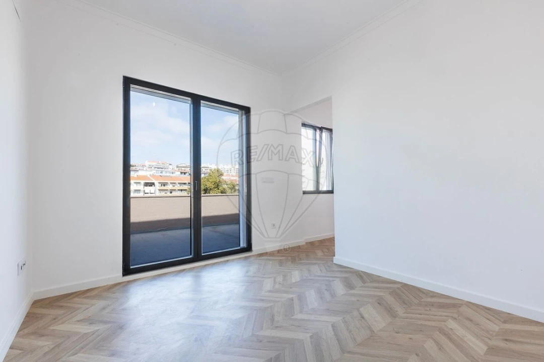 Apartamento T1 para Venda em Almada, Cova da Piedade, Pragal e Cacilhas Foto 16