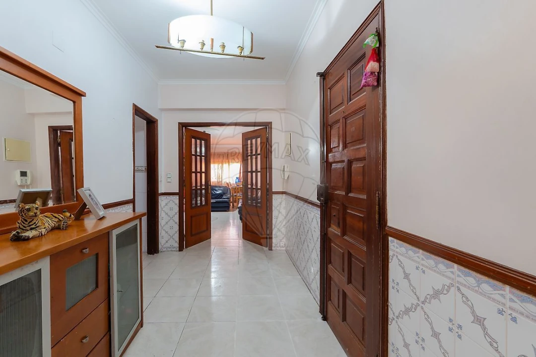 Apartamento T3 para Venda em Póvoa de Santa Iria e Forte da Casa Foto 3