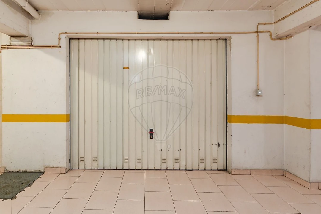 Apartamento T3 para Venda em Póvoa de Santa Iria e Forte da Casa Foto 24