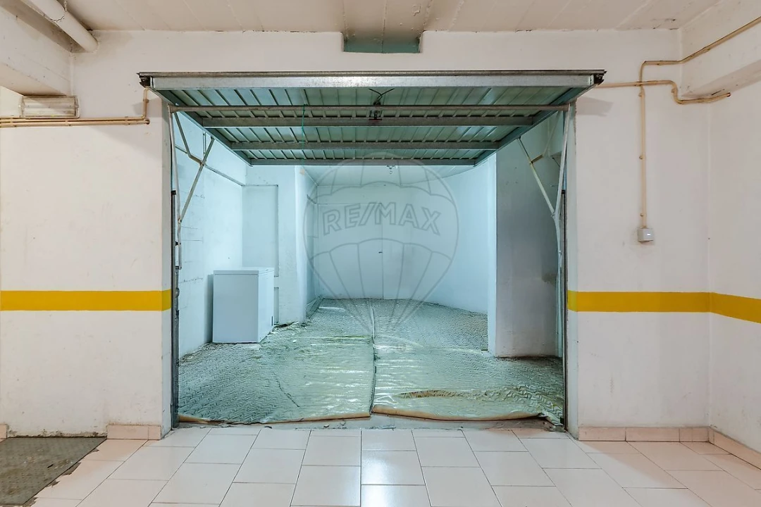 Apartamento T3 para Venda em Póvoa de Santa Iria e Forte da Casa Foto 25