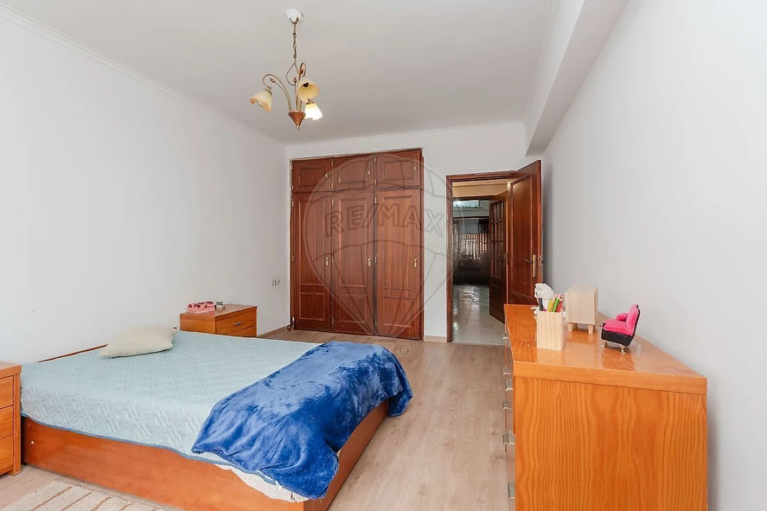 Apartamento T3 para Venda em Póvoa de Santa Iria e Forte da Casa Foto 20