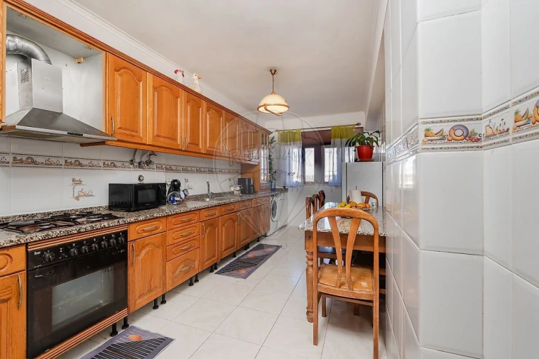 Apartamento T3 para Venda em Póvoa de Santa Iria e Forte da Casa Foto 7