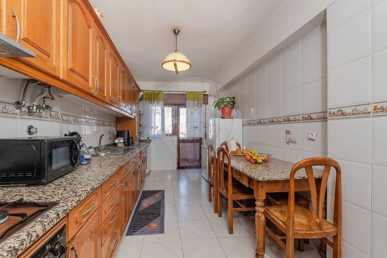 Apartamento T3 para Venda em Póvoa de Santa Iria e Forte da Casa Foto 5