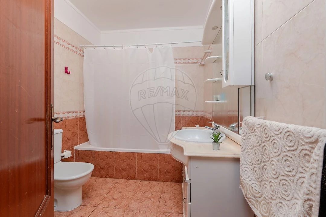 Apartamento T3 para Venda em Póvoa de Santa Iria e Forte da Casa Foto 18