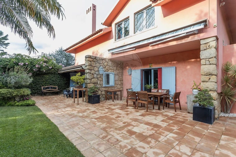 Moradia T6 para Venda em Cascais e Estoril Foto 15