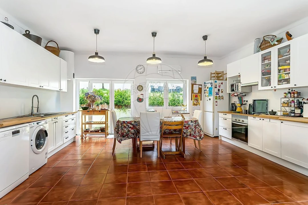 Moradia T3 para Venda em Venda do Pinheiro e Santo Estêvão das Galés Foto 12