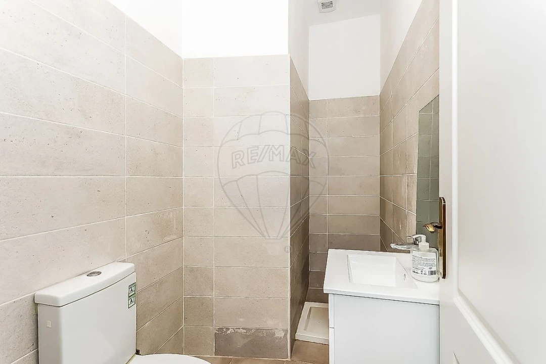 Moradia T3 para Venda em Venda do Pinheiro e Santo Estêvão das Galés Foto 19