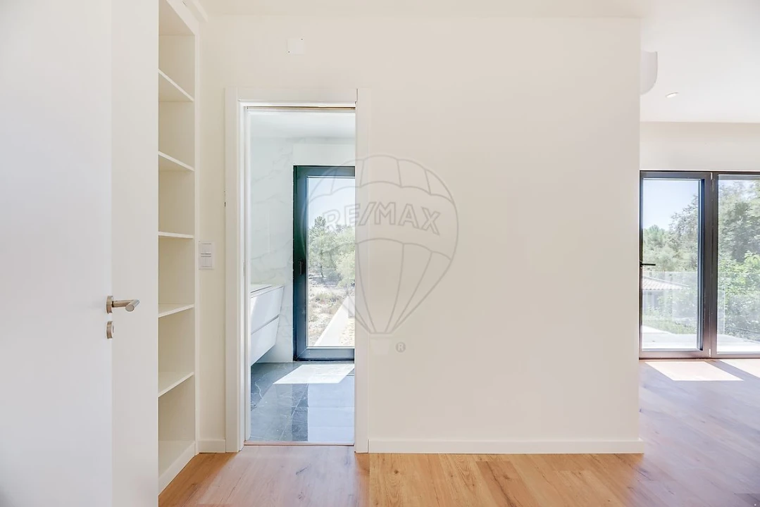 Moradia T5 para Venda em Azeitão (São Lourenço e São Simão) Foto 13