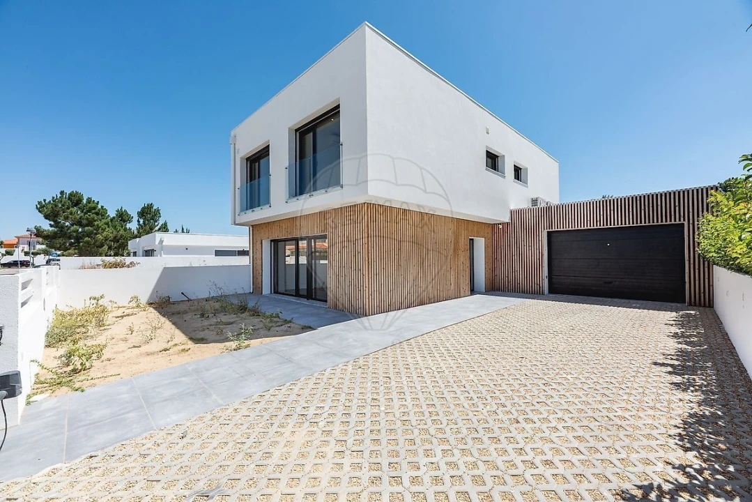 Moradia T5 para Venda em Azeitão (São Lourenço e São Simão) Foto 10