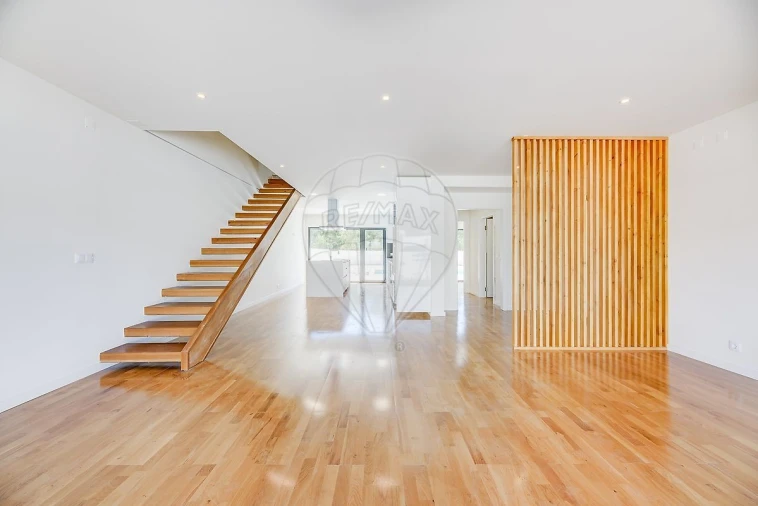 Moradia T5 para Venda em Azeitão (São Lourenço e São Simão) Foto 5