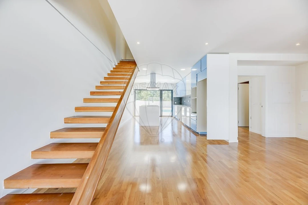 Moradia T5 para Venda em Azeitão (São Lourenço e São Simão) Foto 29